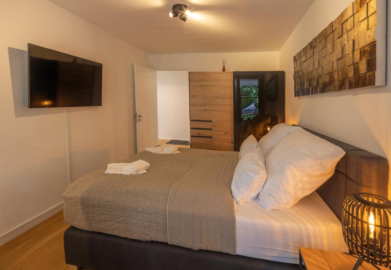 Sweethome - Luxus Pur - Grosse Kueche, 2 Baeder, 2 Terrassen Отобрун Екстериор снимка