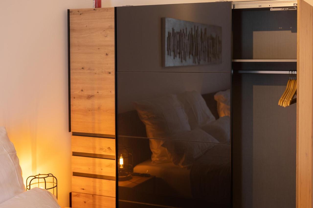 Sweethome - Luxus Pur - Grosse Kueche, 2 Baeder, 2 Terrassen Отобрун Екстериор снимка