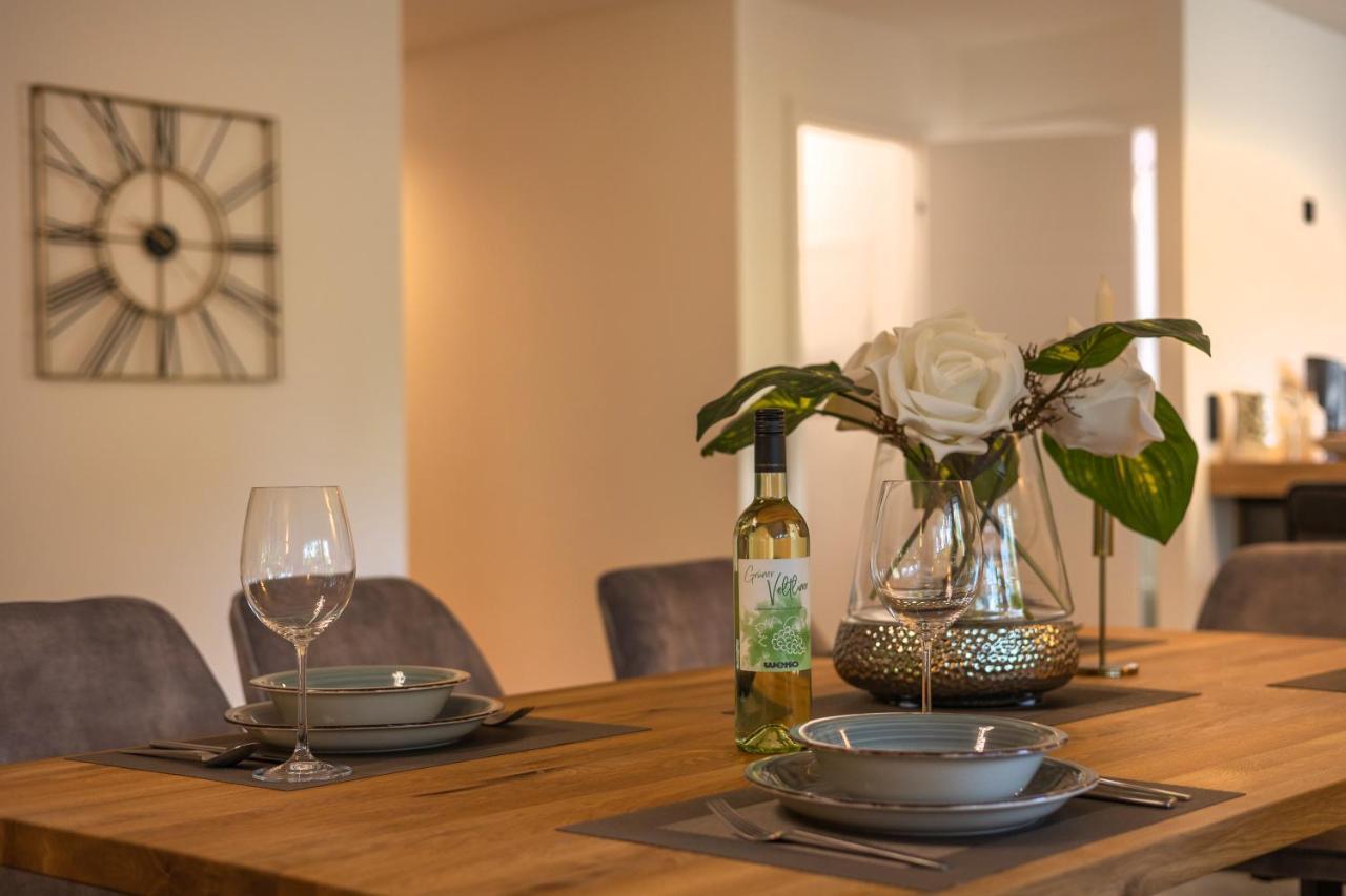 Sweethome - Luxus Pur - Grosse Kueche, 2 Baeder, 2 Terrassen Отобрун Екстериор снимка